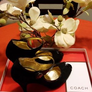 Mary Jane dress shoe